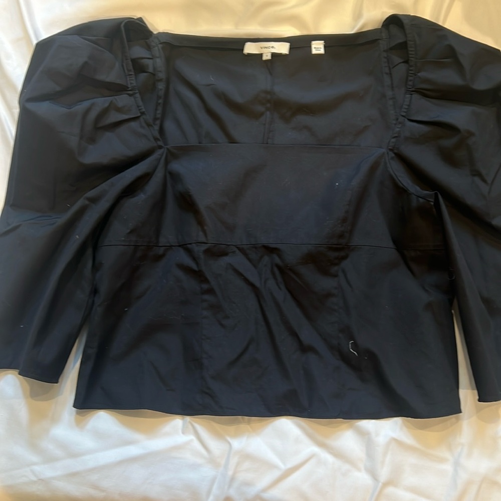 Vince puff sleeve black top